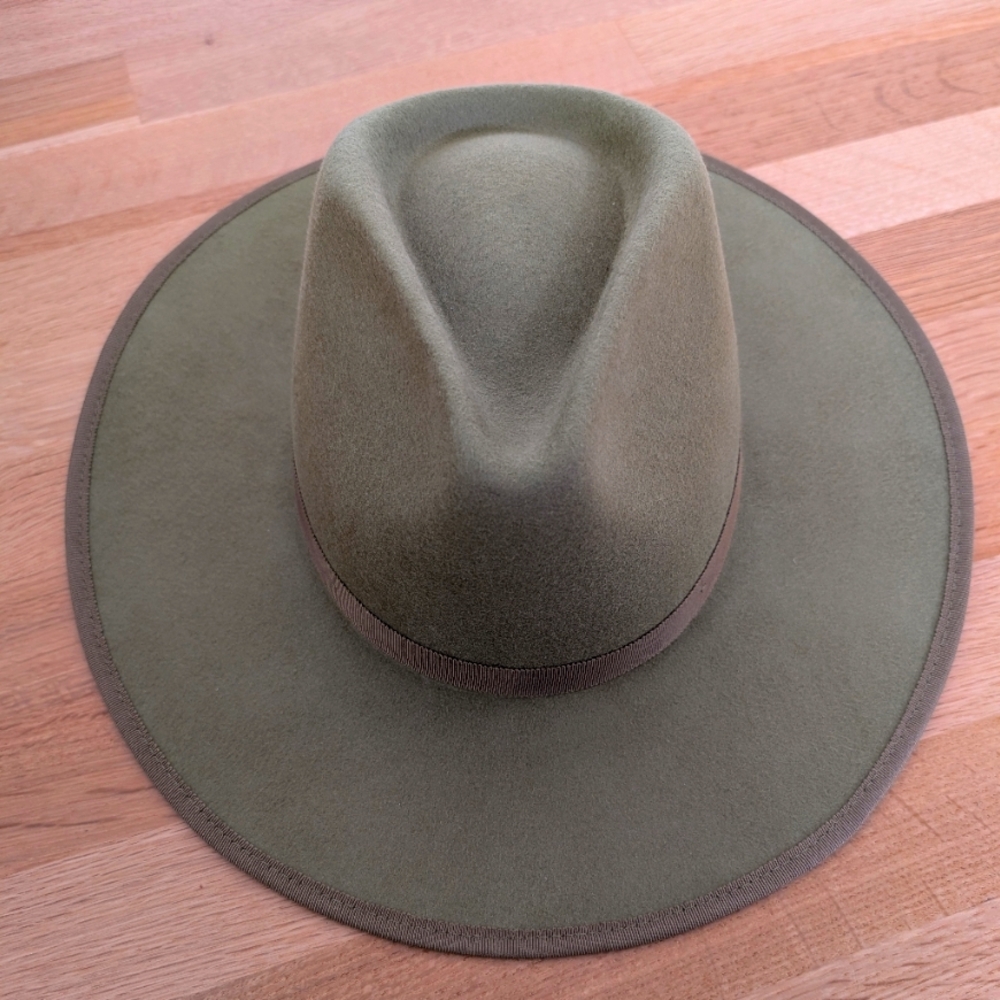 Wyeth Women's Olive Green Wide Brimmed Wool Hat